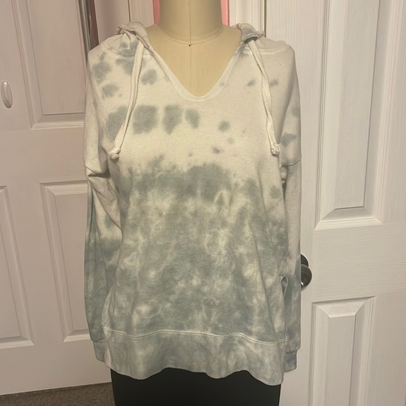 Ocean Drive Tops - Tie Dye Hoodie